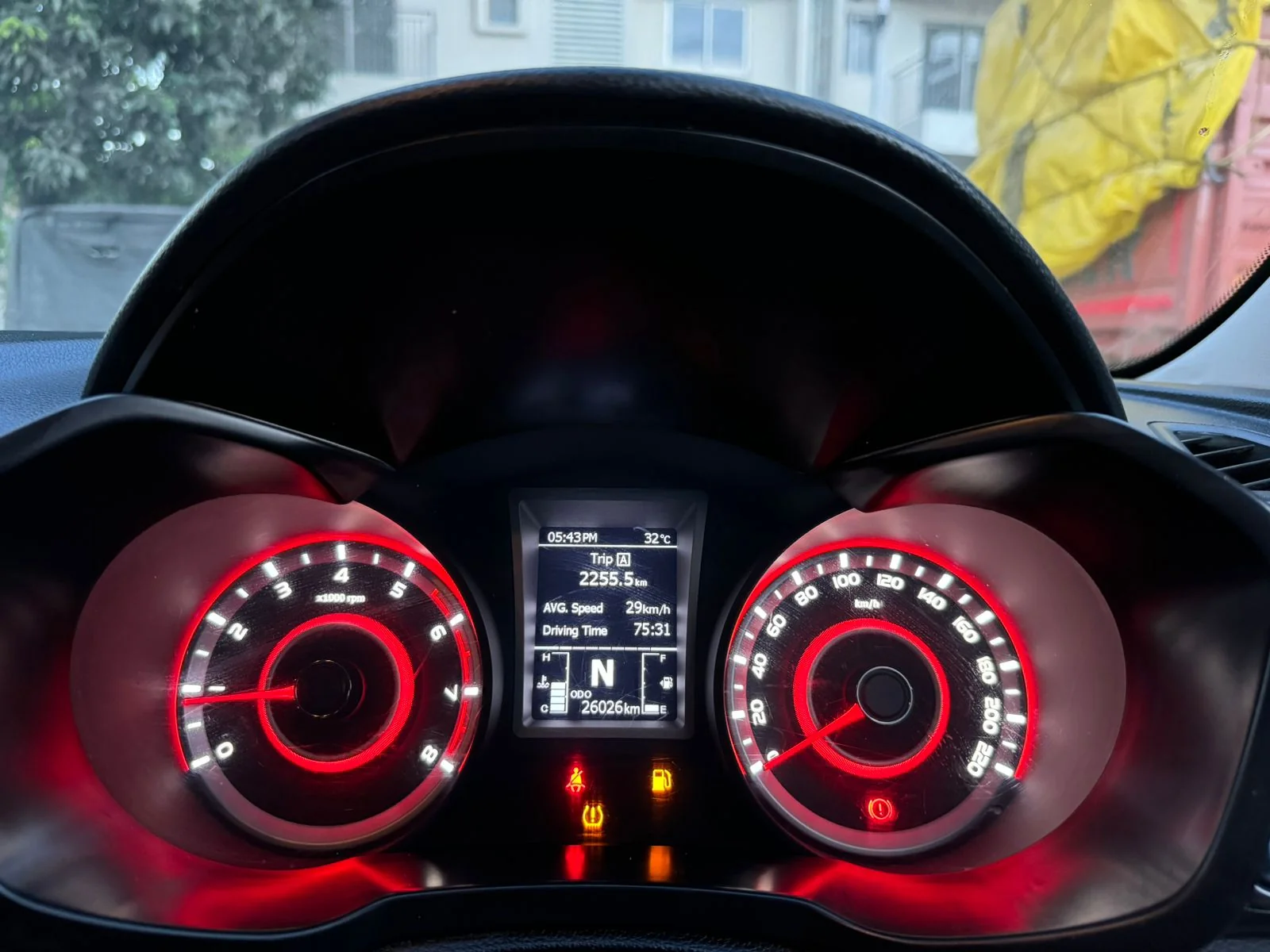 Mahindra XUV300 - Thumbnail 14